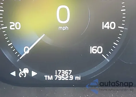 2021 Volvo Xc60 T5 Momentum z USA, uszkodzony, nr VIN YV4102RK3M1810644